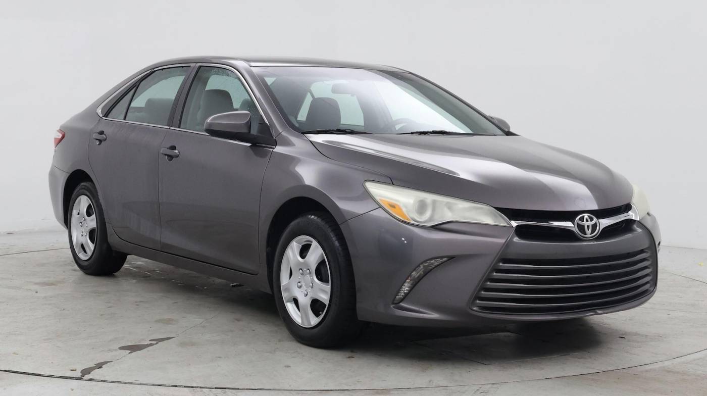 2016 Toyota Camry LE — Sedan — 60,445 mi — Columbia, SC