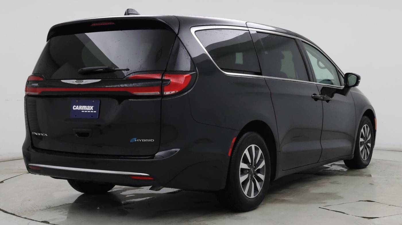 2022 Chrysler Pacifica Hybrid Touring L — Minivan — 47,338 mi — Columbus, OH
