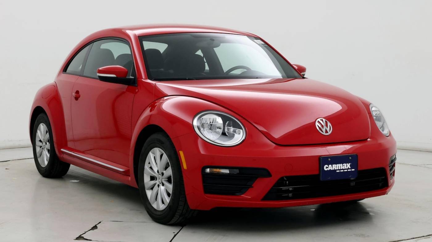 2019 Volkswagen Beetle S — Coupe — 10,082 mi — Columbus, OH