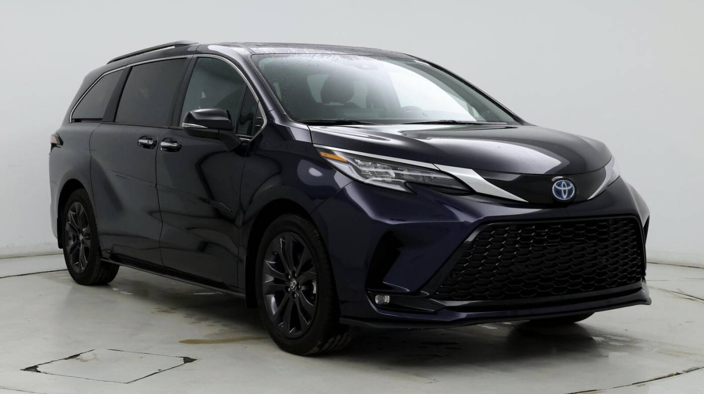 2024 Toyota Sienna XSE — Minivan — 7,124 mi — Columbus, OH
