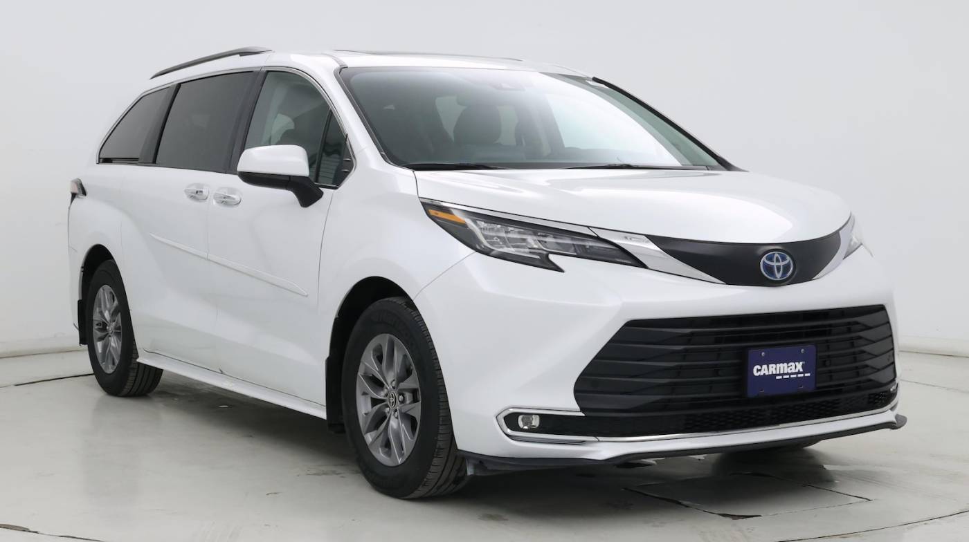 2022 Toyota Sienna XLE — Minivan — 35,801 mi — Columbus, OH