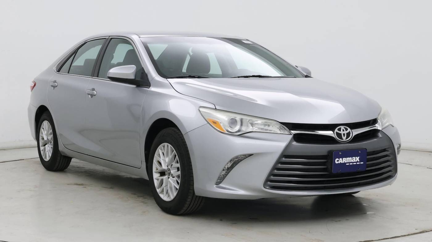 2017 Toyota Camry LE — Sedan — 27,213 mi — Columbus, OH