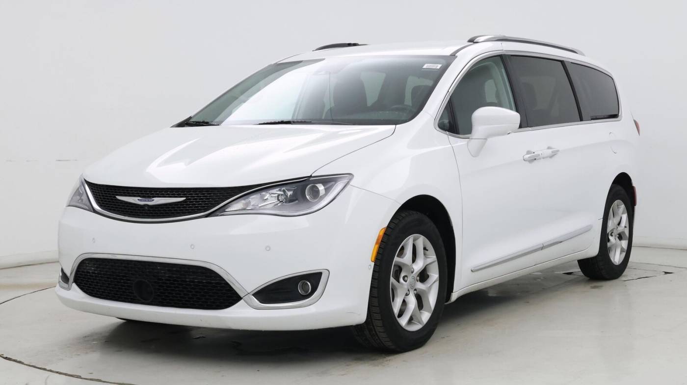 2019 Chrysler Pacifica Touring L Plus — Minivan — 57,824 mi — Columbus, OH