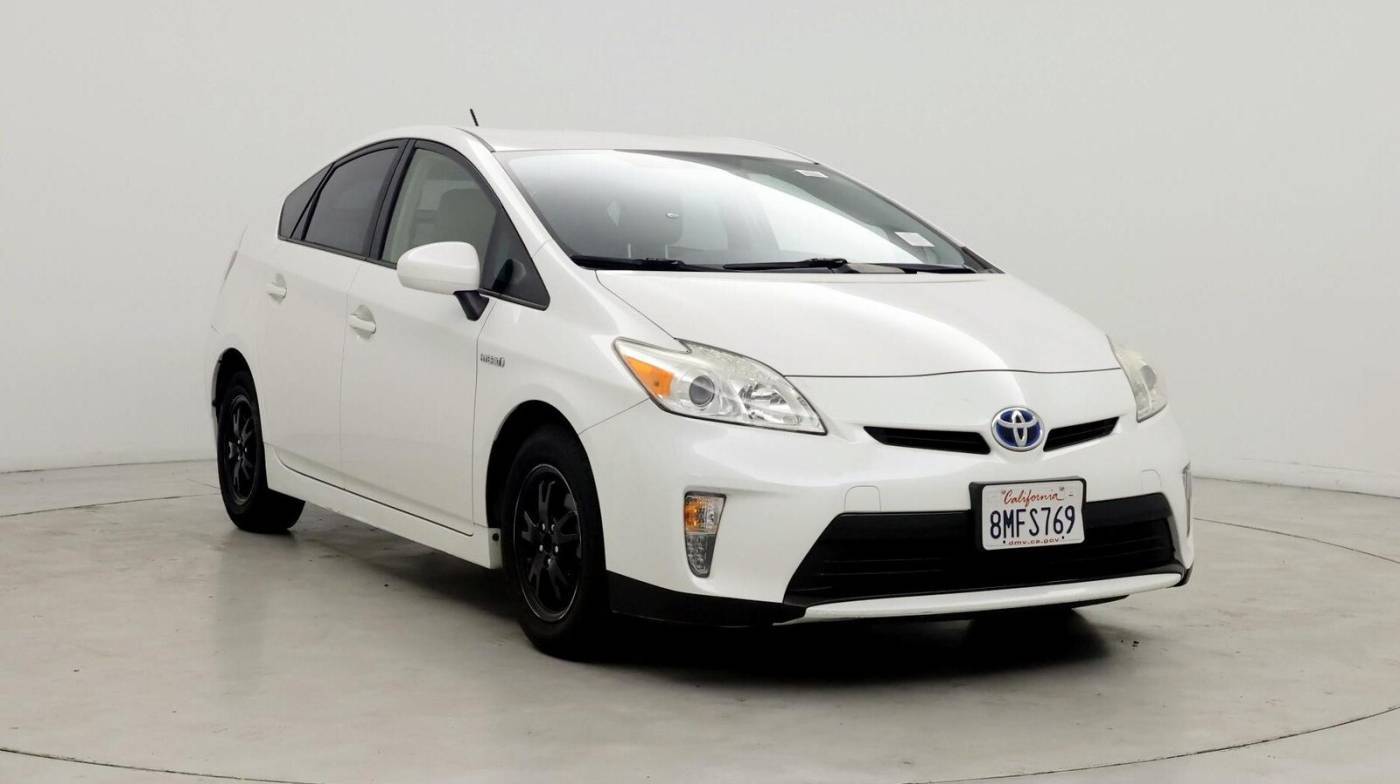 2014 Toyota Prius Three — Sedan — 111,884 mi — Costa Mesa, CA