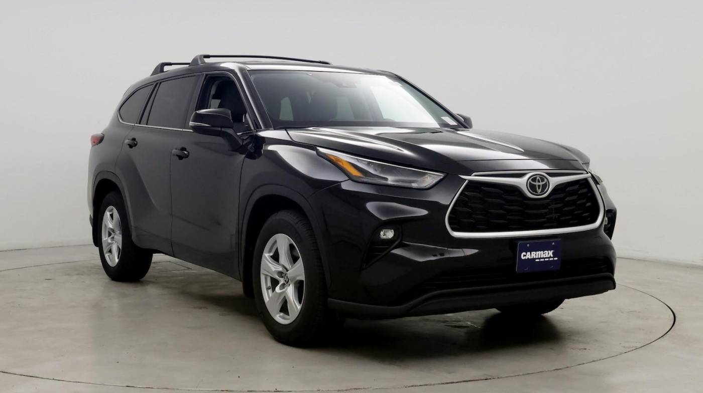 2022 Toyota Highlander LE — SUV — 29,344 mi — Costa Mesa, CA