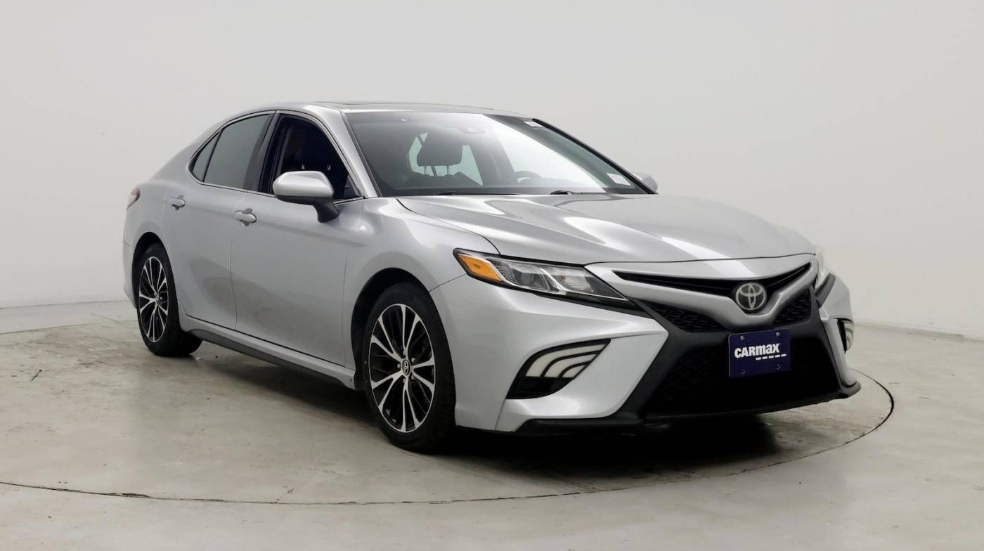2018 Toyota Camry SE — Sedan — 88,481 mi — Costa Mesa, CA
