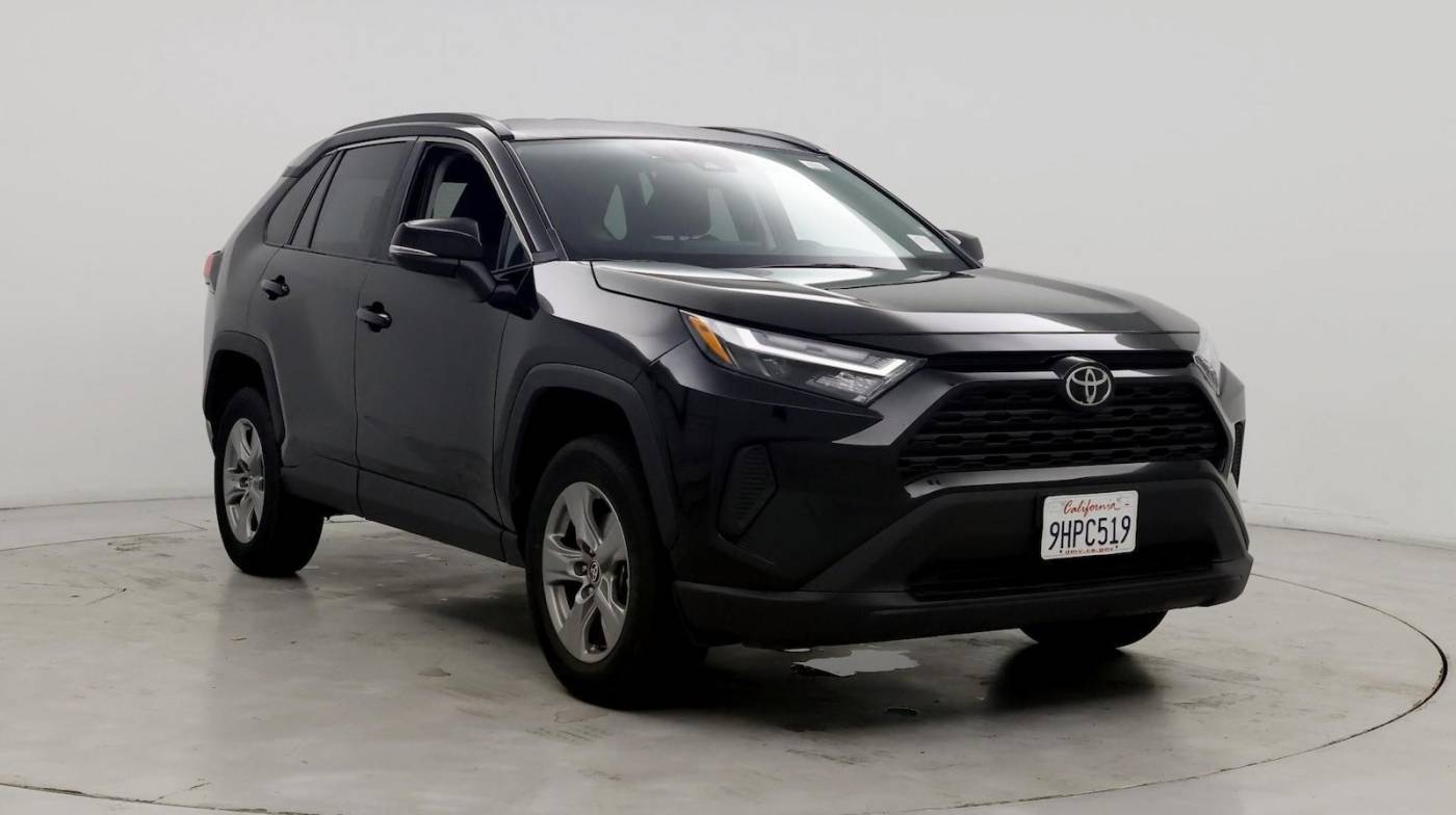 2024 Toyota RAV4 XLE — SUV — 33,415 mi — Costa Mesa, CA