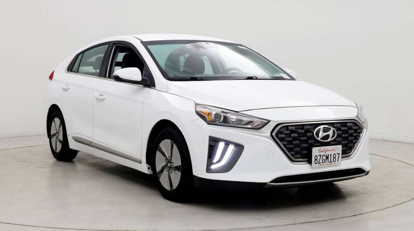2022 Hyundai Ioniq Hybrid SE — Hatchback — 28,628 mi — Costa Mesa, CA