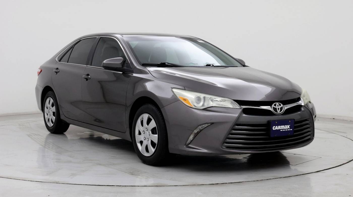 2015 Toyota Camry LE — Sedan — 98,000 mi — Houston, TX