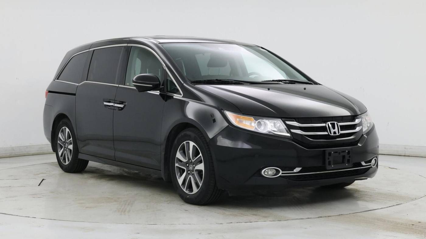2014 Honda Odyssey Touring — Minivan — 114,695 mi — Sterling, VA