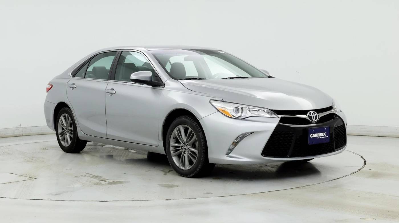 2017 Toyota Camry SE — Sedan — 55,934 mi — Sterling, VA