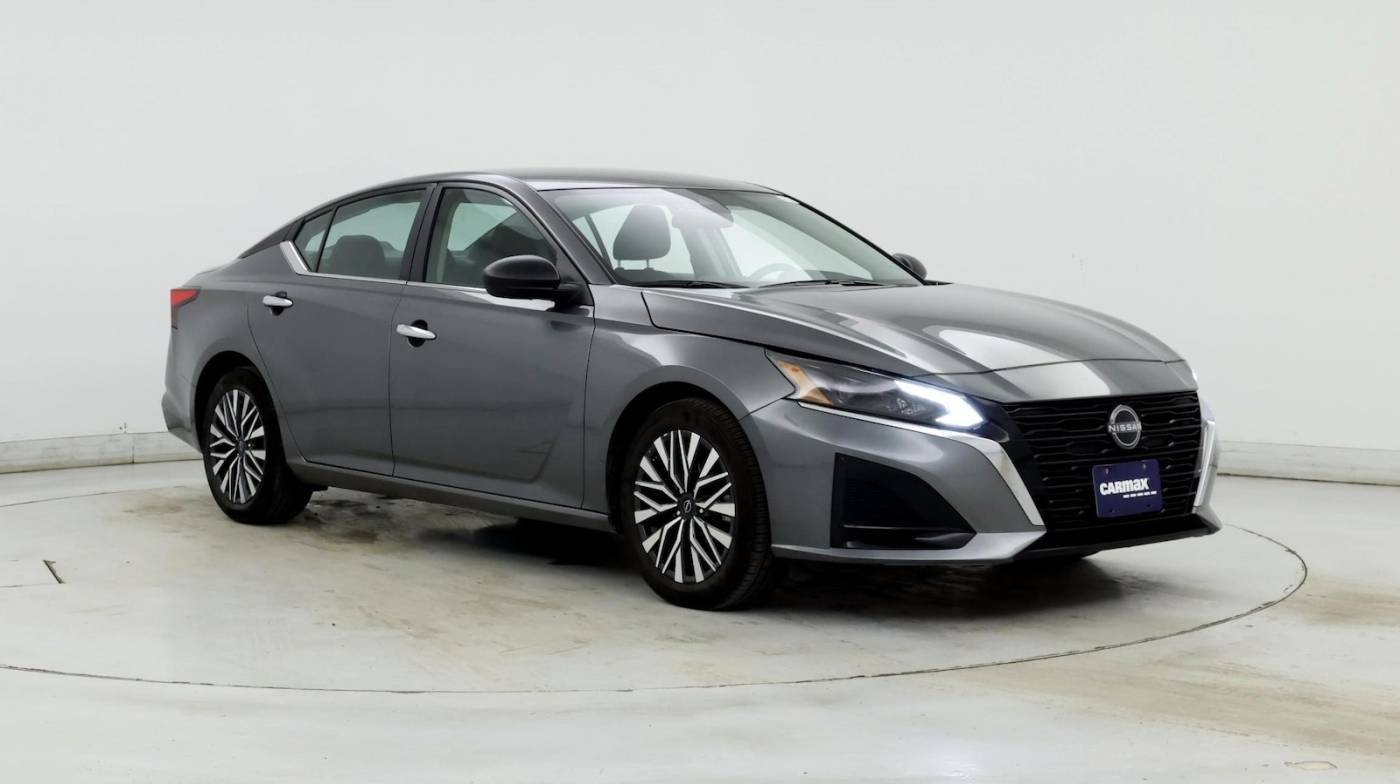 2024 Nissan Altima SV — Sedan — 23,303 mi — Sterling, VA