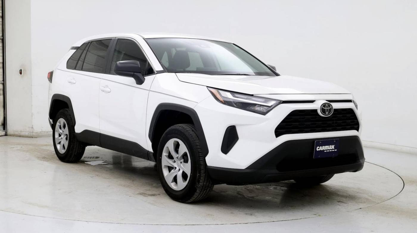 2023 Toyota RAV4 LE — SUV — 5,035 mi — Sterling, VA