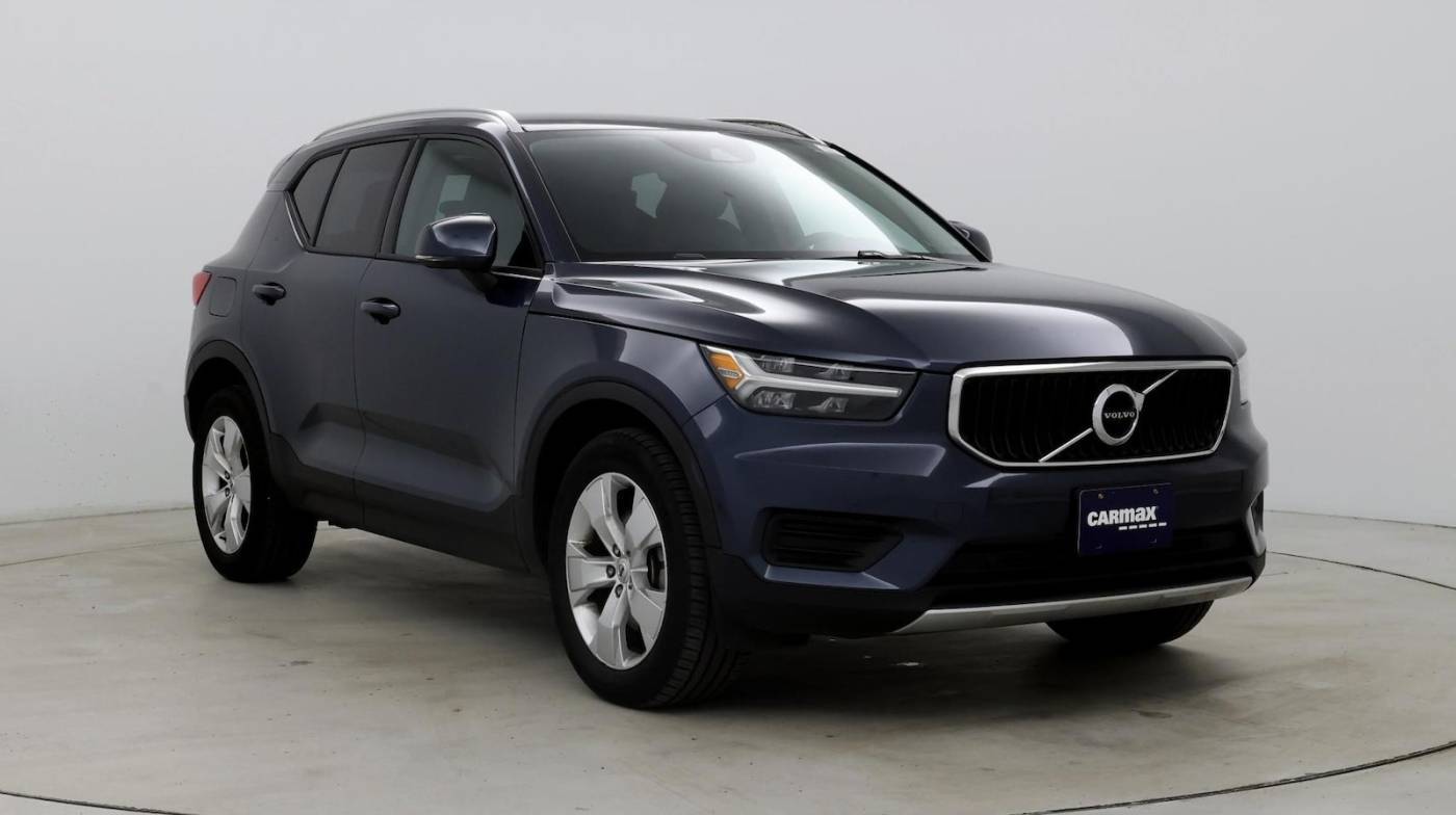 2022 Volvo XC40 Momentum — SUV — 10,699 mi — Sterling, VA