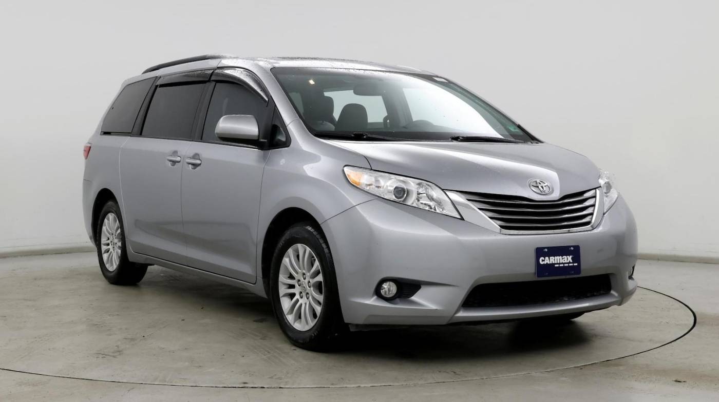 2015 Toyota Sienna XLE Premium — Minivan — 96,733 mi — Sterling, VA