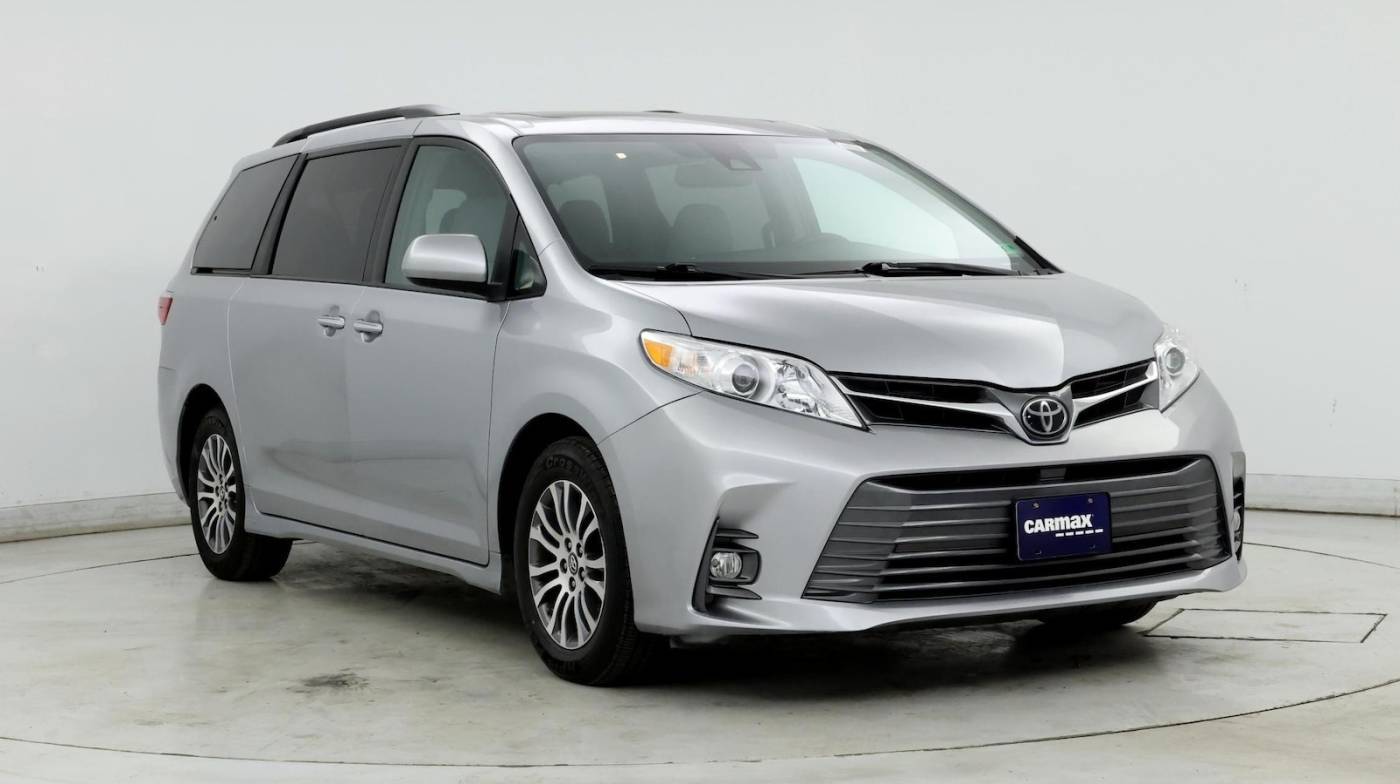 2018 Toyota Sienna XLE — Minivan — 108,200 mi — Sterling, VA