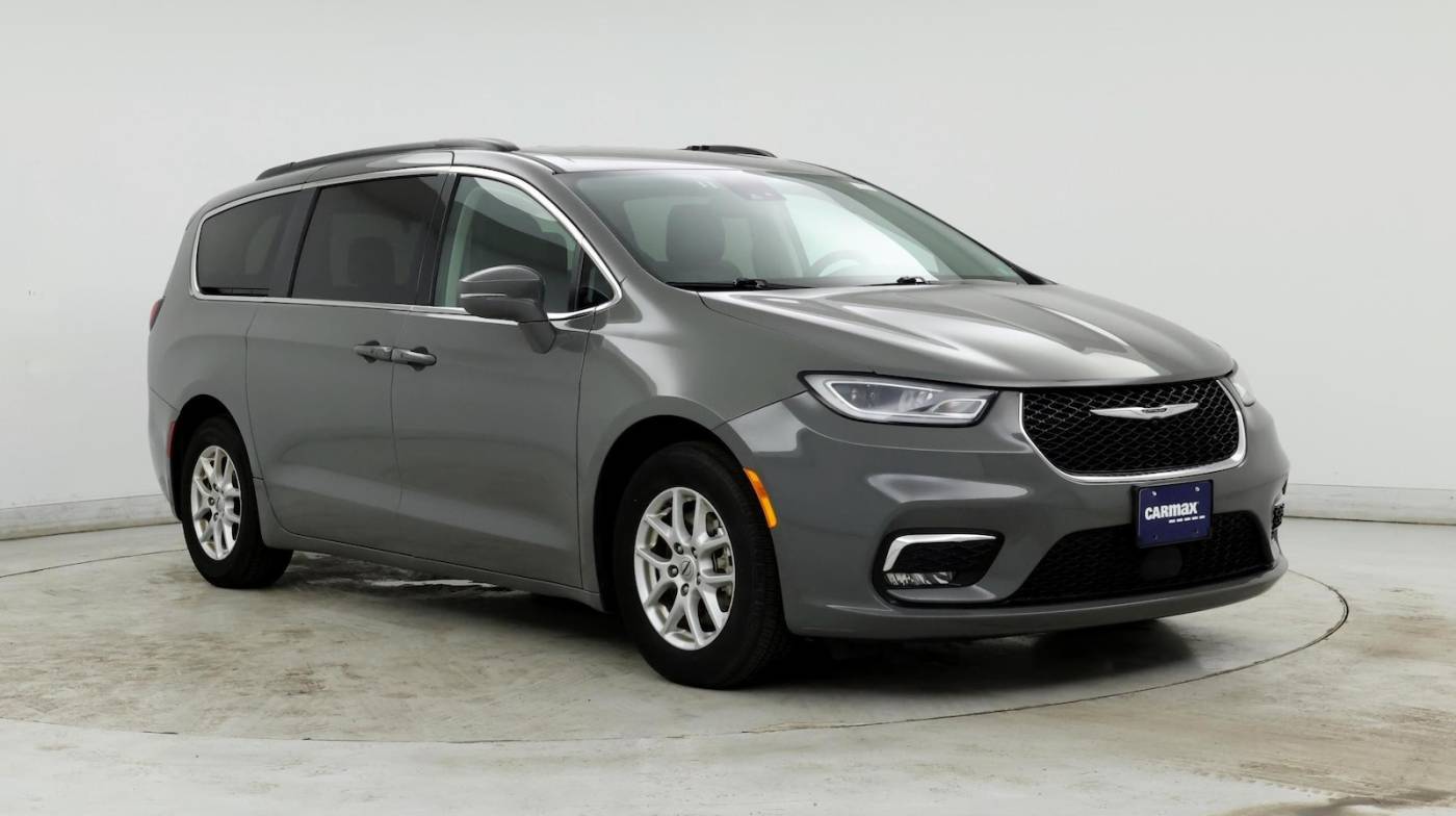 2022 Chrysler Pacifica Touring L — Minivan — 52,479 mi — Sterling, VA