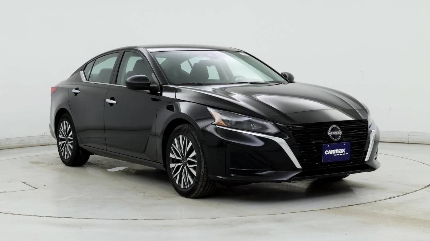 2024 Nissan Altima SV — Sedan — 1,749 mi — Sterling, VA