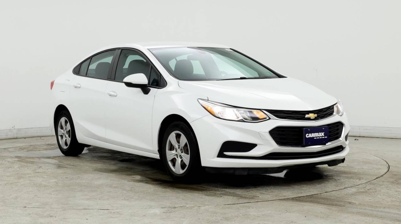 2017 Chevrolet Cruze LS — Sedan — 32,860 mi — Sterling, VA
