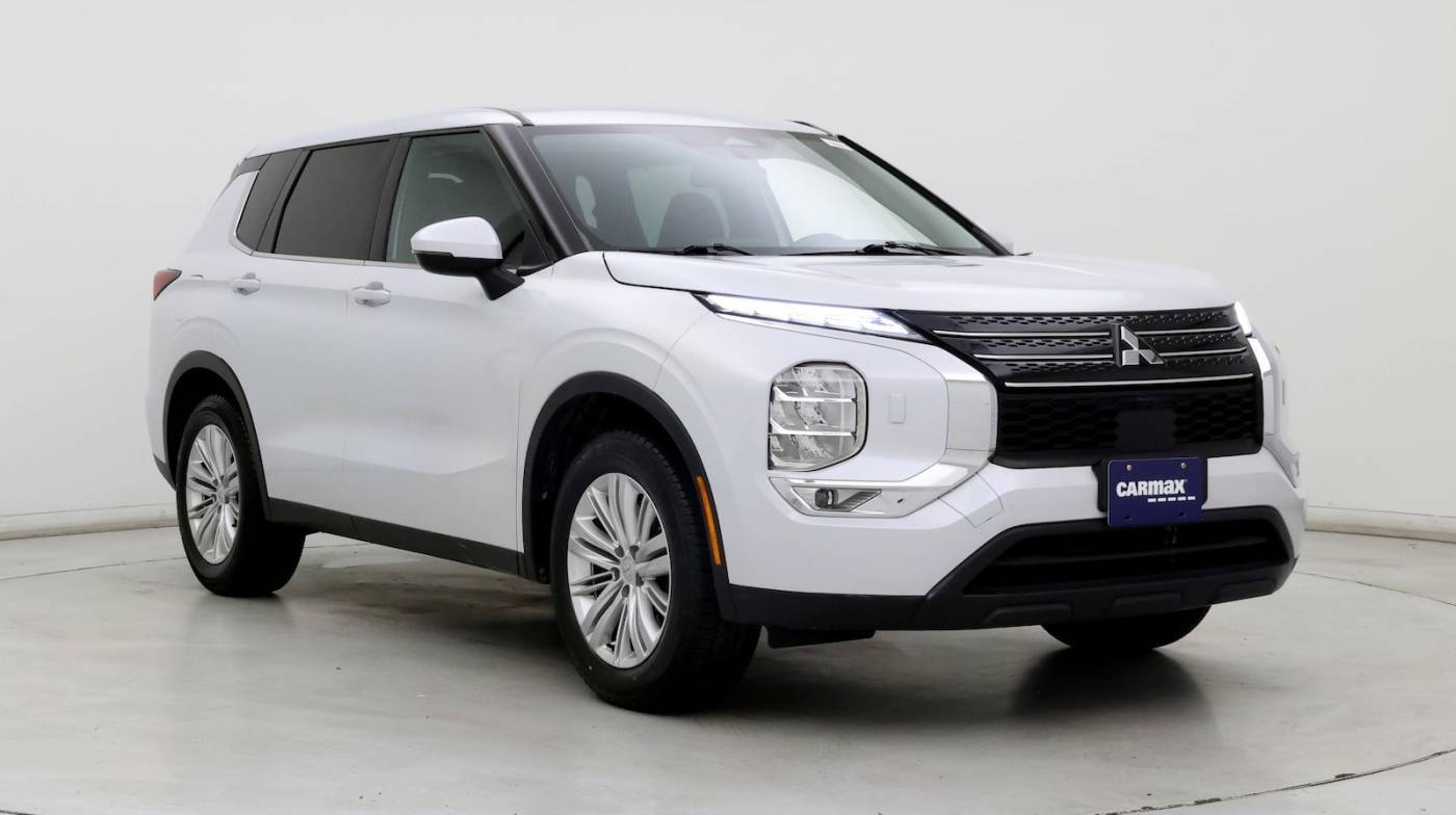 2022 Mitsubishi Outlander ES — SUV — 26,828 mi — Sterling, VA