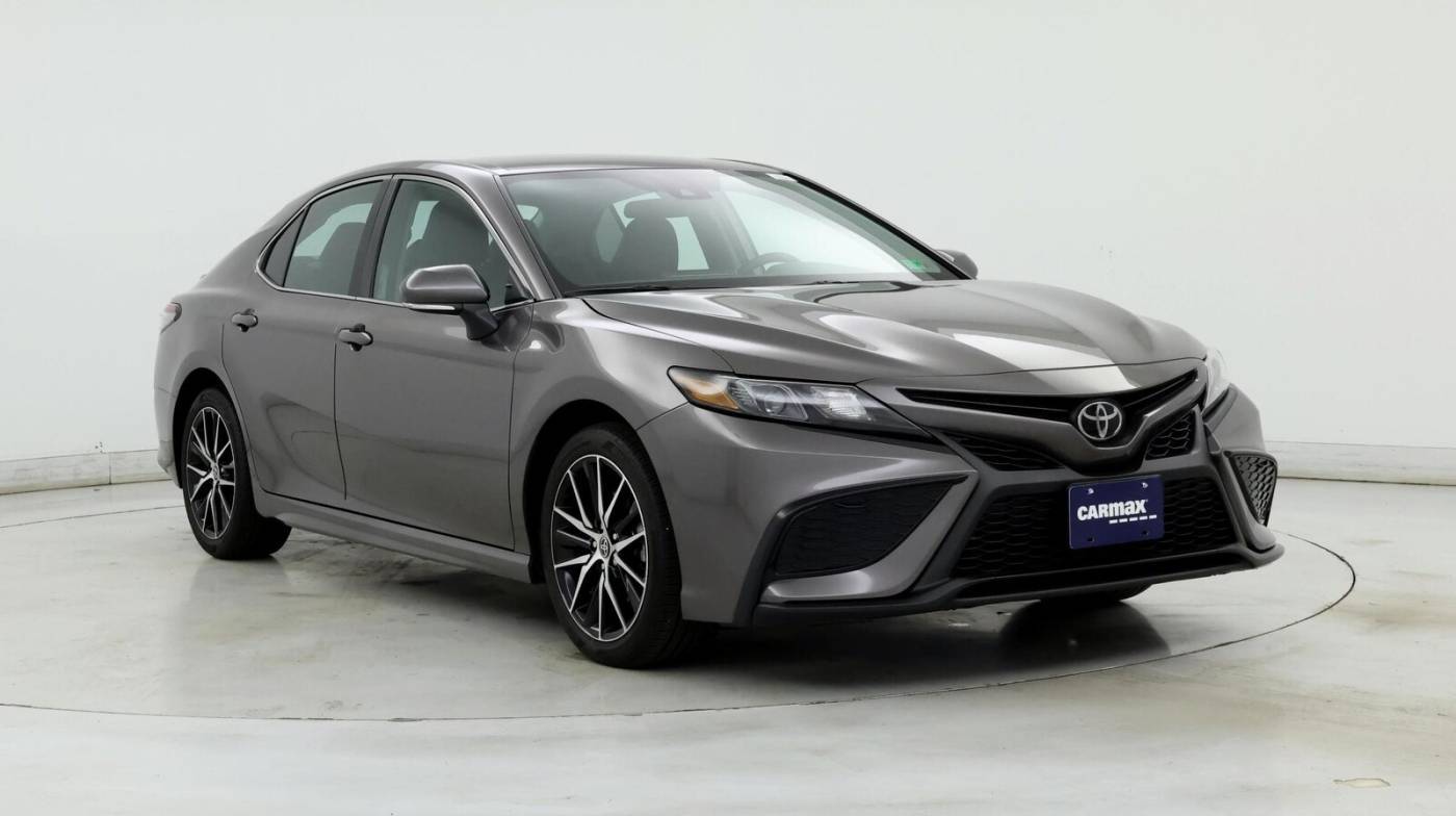 2023 Toyota Camry SE — Sedan — 20,001 mi — Sterling, VA