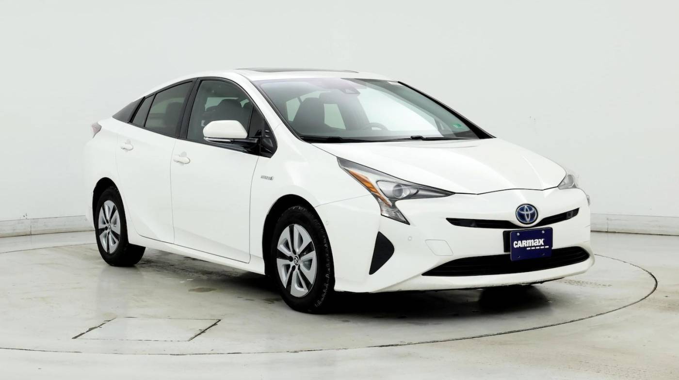 2017 Toyota Prius Four — Hatchback — 110,345 mi — Sterling, VA
