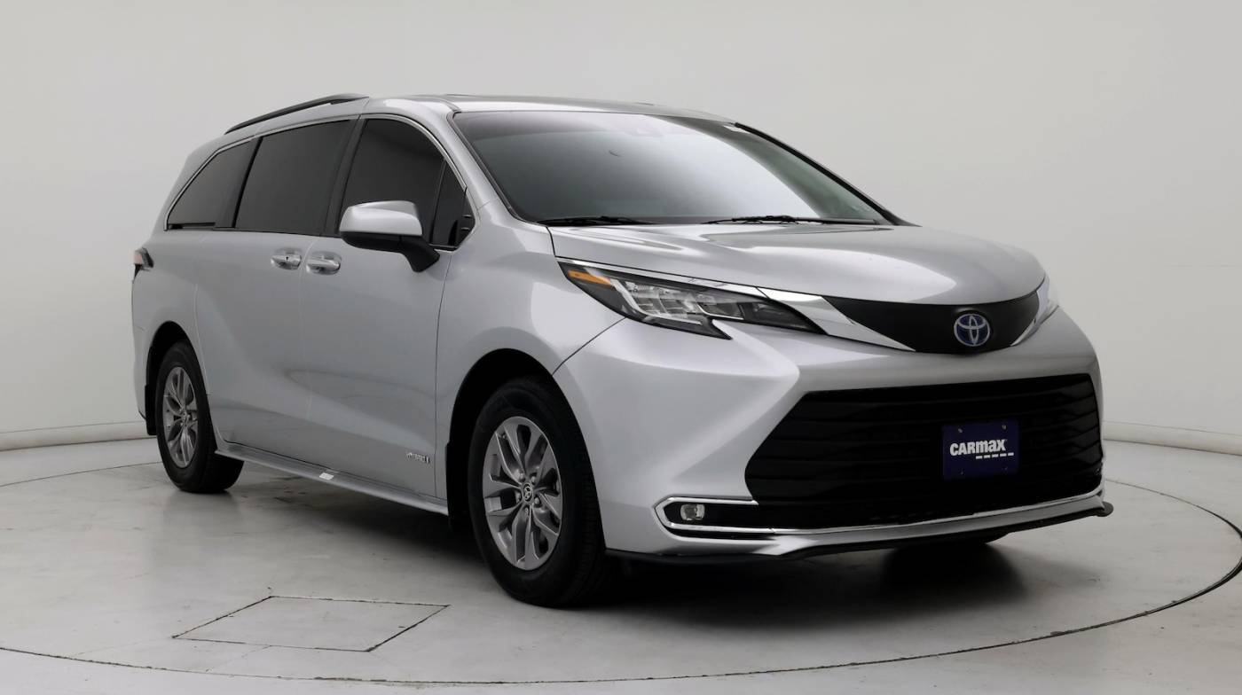 2021 Toyota Sienna XLE — Minivan — 29,616 mi — Ellicott City, MD
