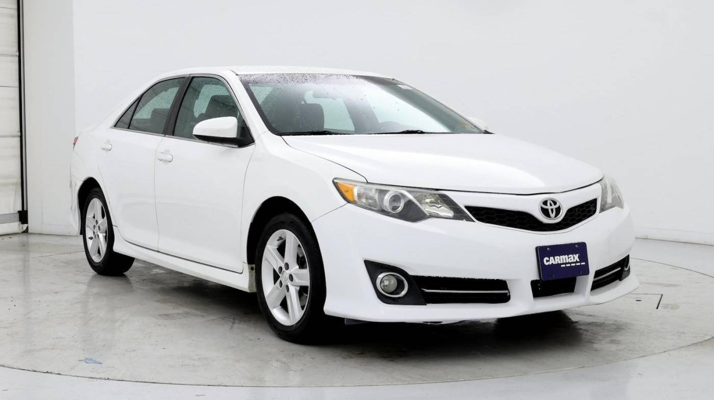 2013 Toyota Camry SE — Sedan — 105,414 mi — Ellicott City, MD