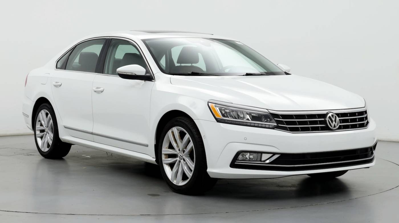 2018 Volkswagen Passat 2.0T SEL Premium — Sedan — 29,925 mi — Fayetteville, NC