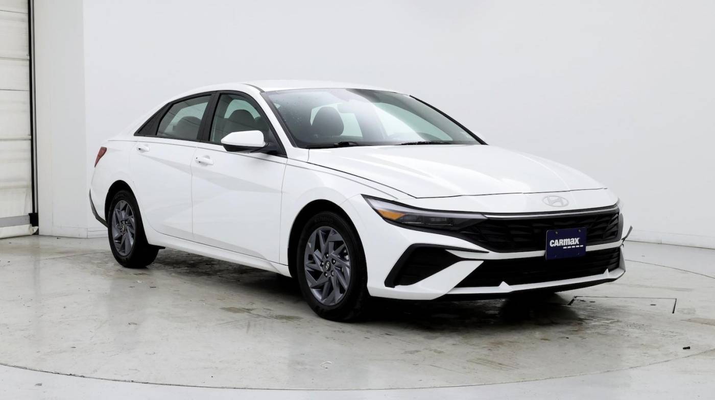 2024 Hyundai Elantra SEL — Sedan — 4,124 mi — Fayetteville, NC