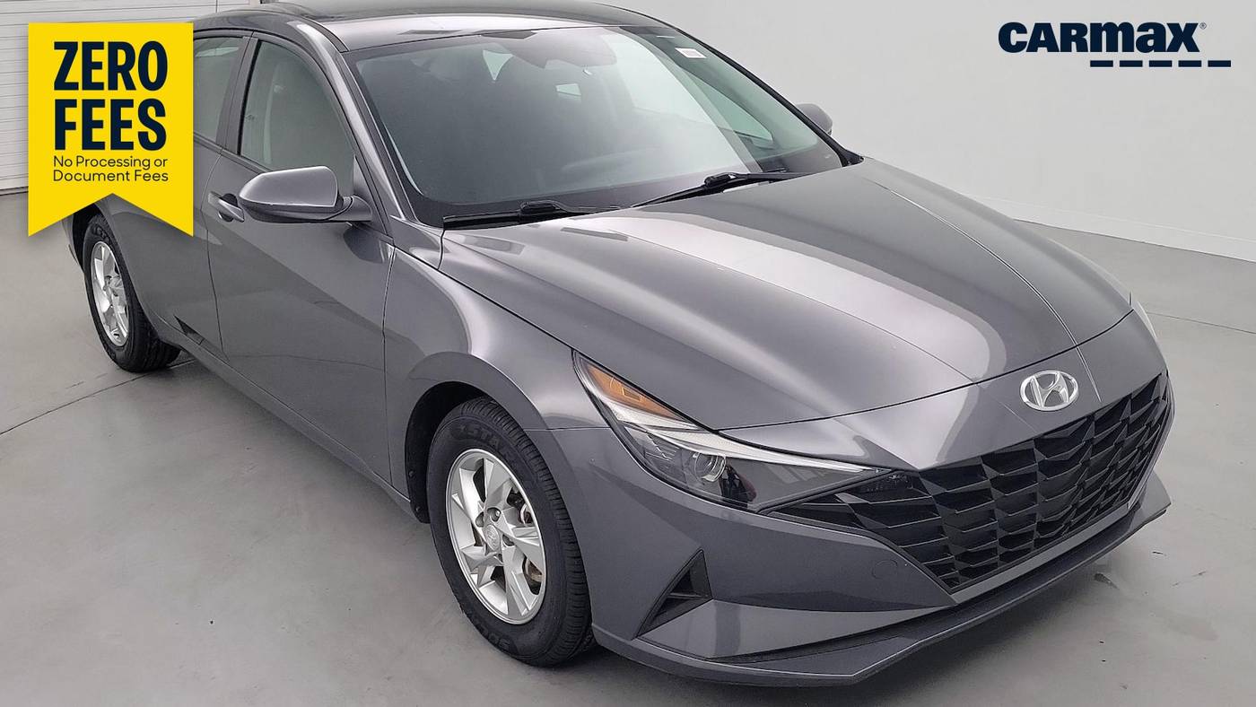 2023 Hyundai Elantra SE