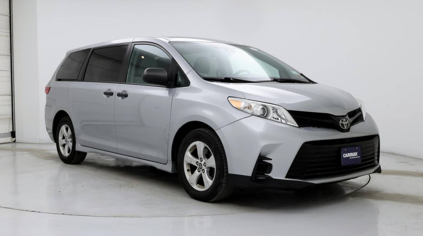 2020 Toyota Sienna L — Minivan — 24,900 mi — Fredericksburg, VA