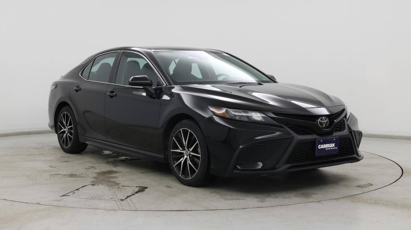 2022 Toyota Camry SE — Sedan — 58,694 mi — Fredericksburg, VA