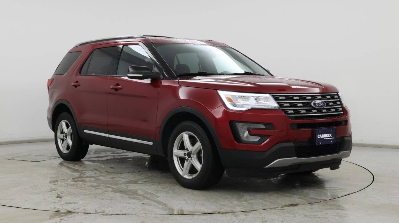 2017 Ford Explorer XLT — SUV — 49,376 mi — Fredericksburg, VA