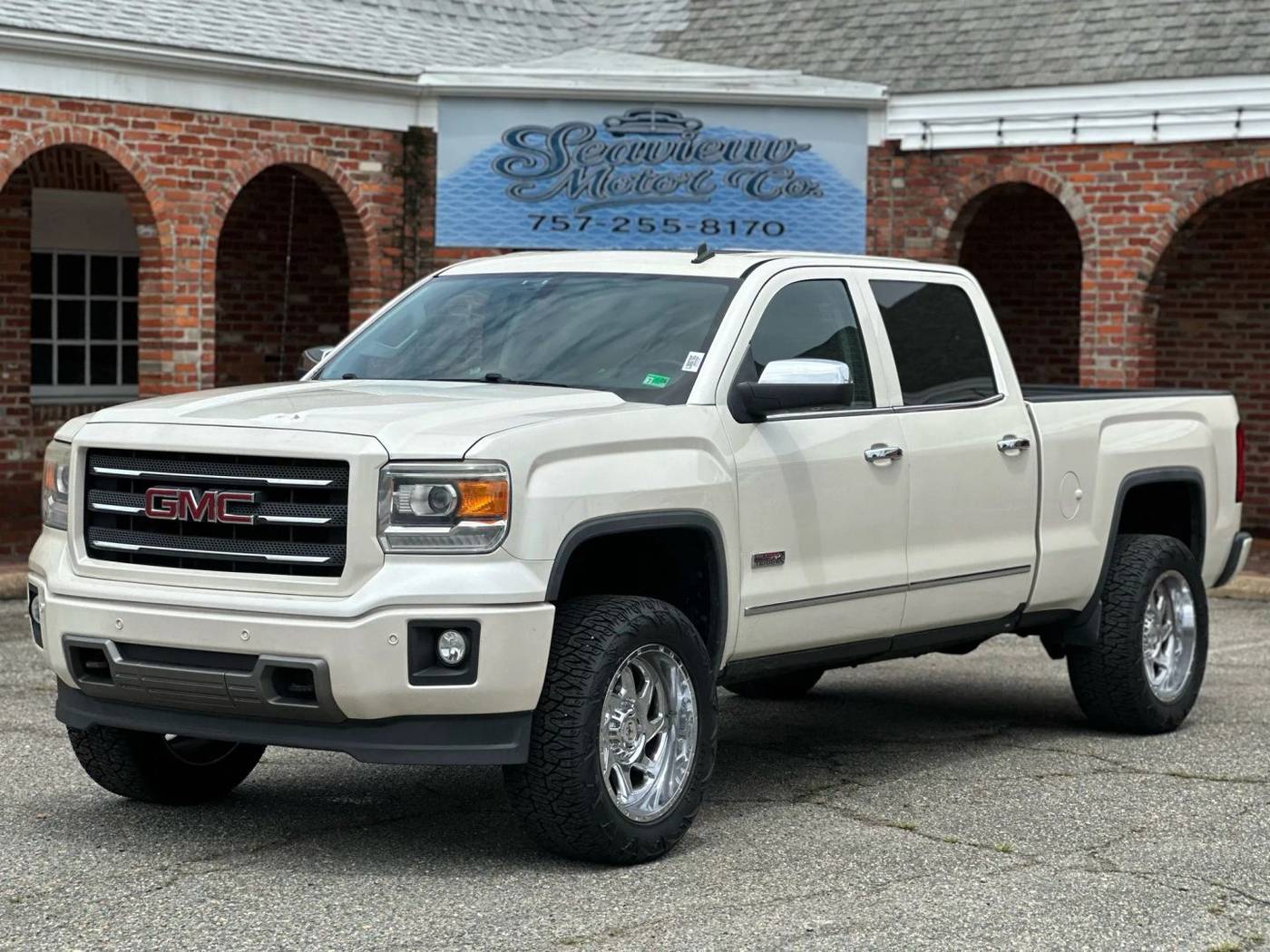 2014 GMC Sierra 1500 SLT — Pickup Truck — 100,480 mi — Poquoson, VA