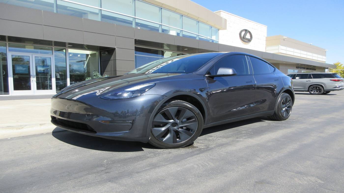 2024 Tesla Model Y Long Range — SUV — 21,895 mi — Murray, UT