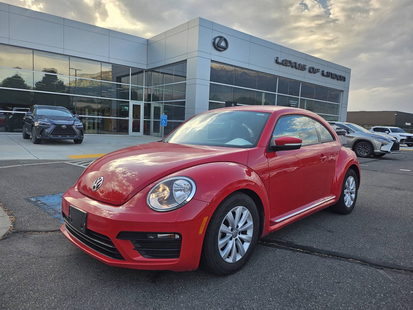 2019 Volkswagen Beetle S — Coupe — 75,500 mi — Lindon, UT