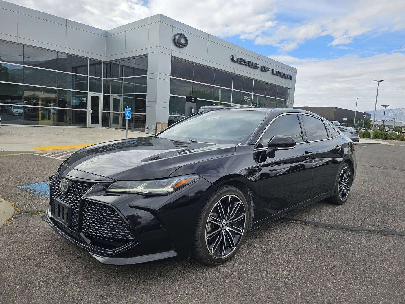 2019 Toyota Avalon Touring — Sedan — 36,780 mi — Lindon, UT