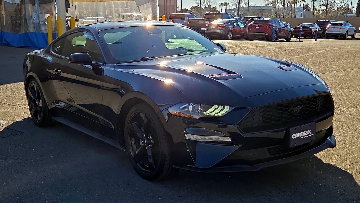 2021 Ford Mustang EcoBoost
