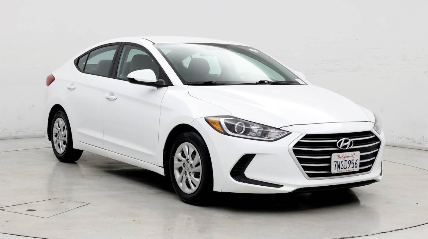 2017 Hyundai Elantra SE — Sedan — 121,904 mi — Fresno, CA
