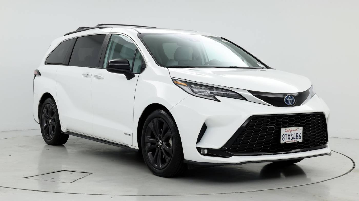 2021 Toyota Sienna XSE — Minivan — 26,519 mi — Fresno, CA