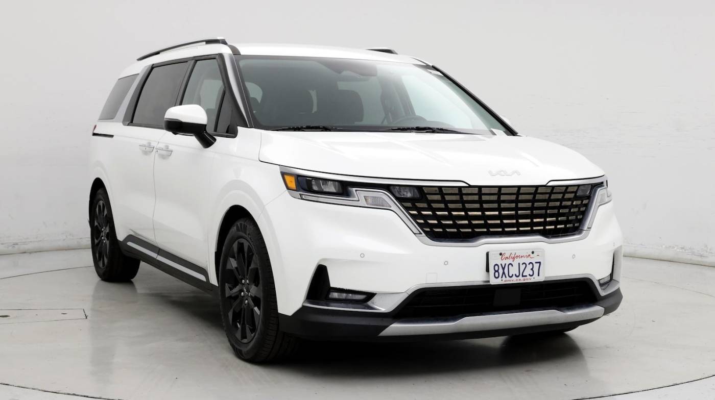 2022 Kia Carnival SX — Minivan — 19,562 mi — Fresno, CA