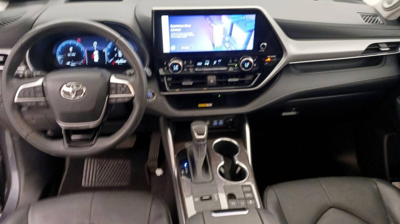 2023 Toyota Highlander Platinum — SUV — 44,620 mi — Fresno, CA