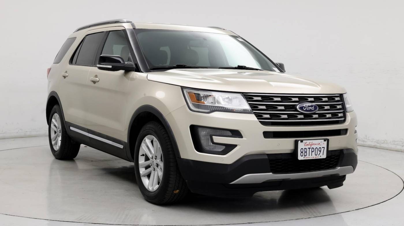 2017 Ford Explorer XLT — SUV — 29,589 mi — Fresno, CA