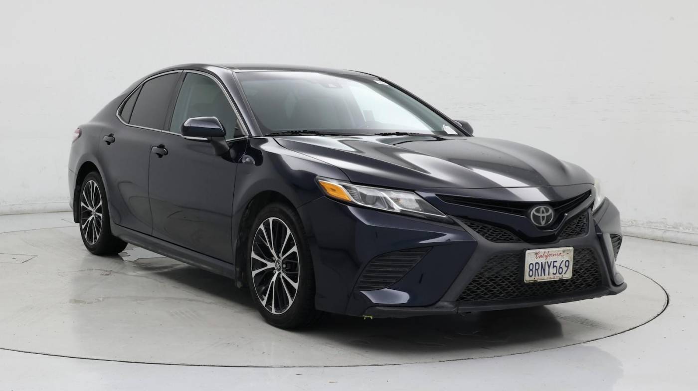 2020 Toyota Camry SE — Sedan — 126,856 mi — Fresno, CA