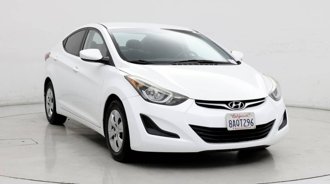 2016 Hyundai Elantra SE — Sedan — 121,708 mi — Fresno, CA