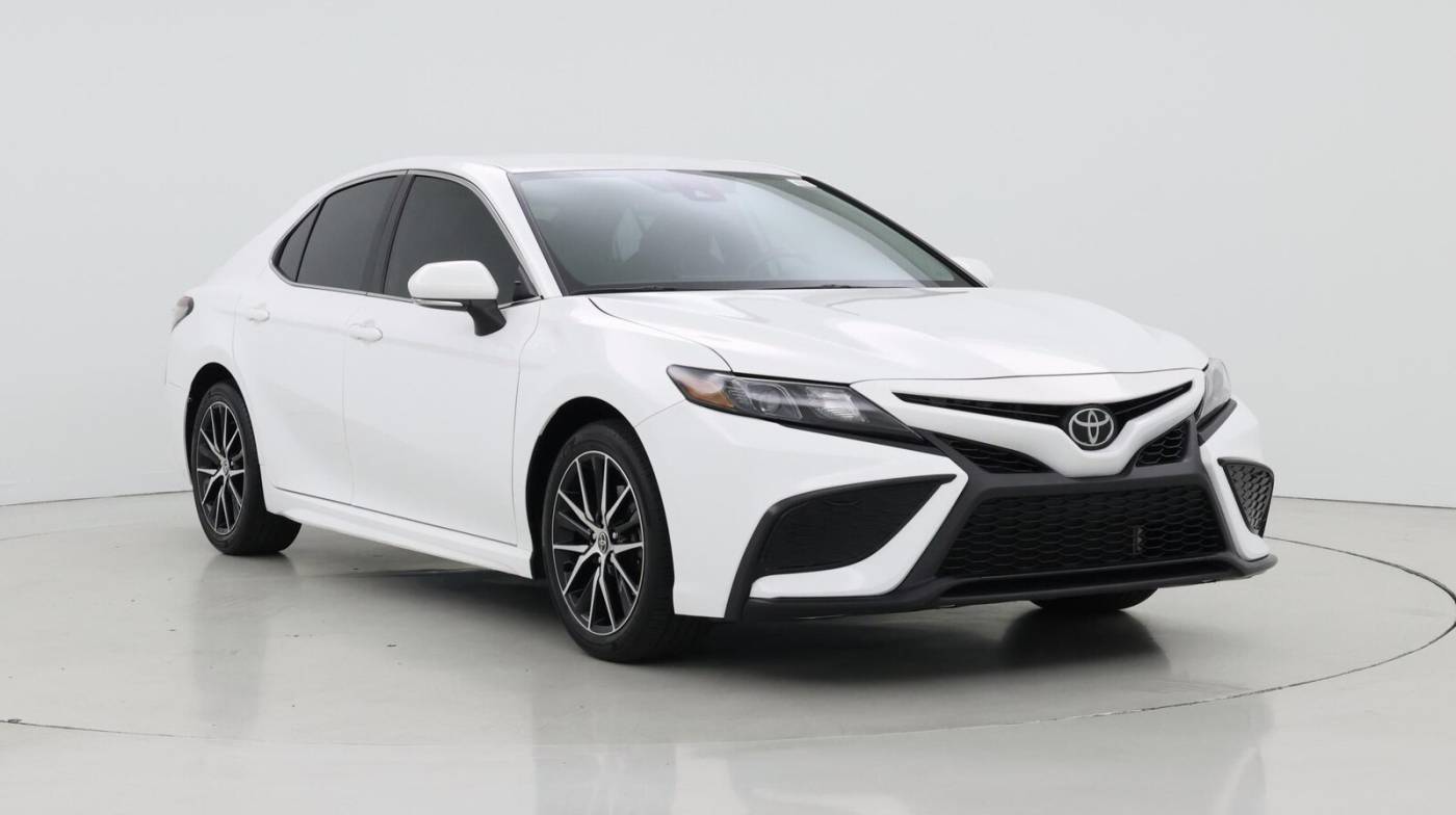 2023 Toyota Camry SE — Sedan — 16,469 mi — Davie, FL