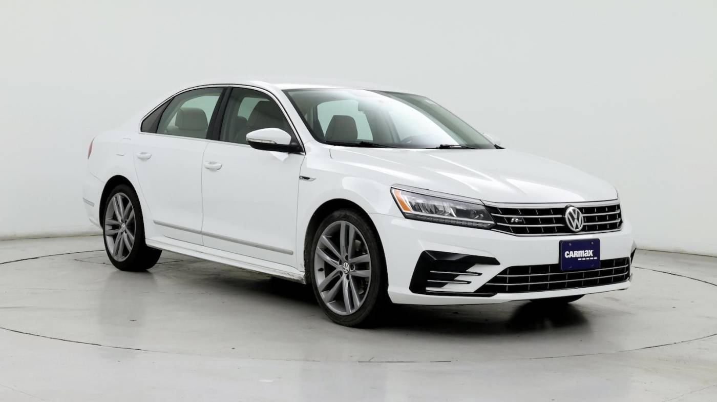 2017 Volkswagen Passat R-Line — Sedan — 62,392 mi — Garland, TX