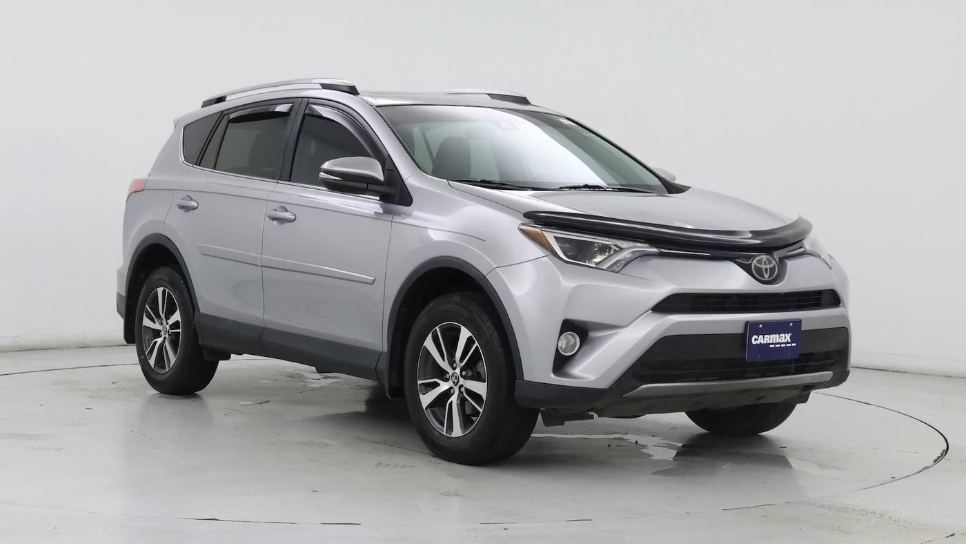 2017 Toyota RAV4 XLE — SUV — 72,037 mi — Garland, TX