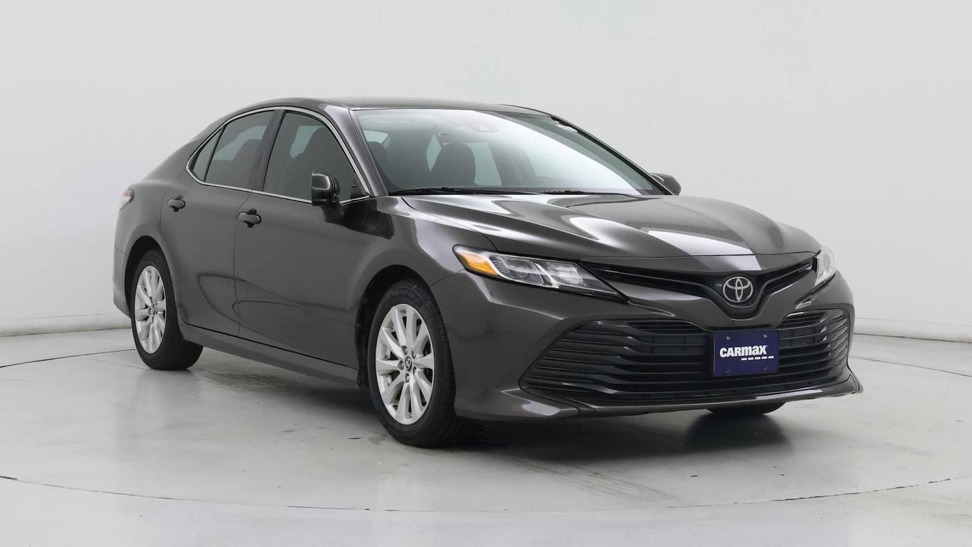 2019 Toyota Camry LE — Sedan — 27,761 mi — Garland, TX